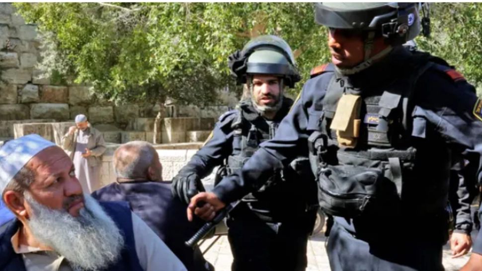 Noi ciocniri între poliţişti israelieni şi manifestanţi palestinieni pe Esplanada Moscheilor de la Ierusalim: posibili răniți