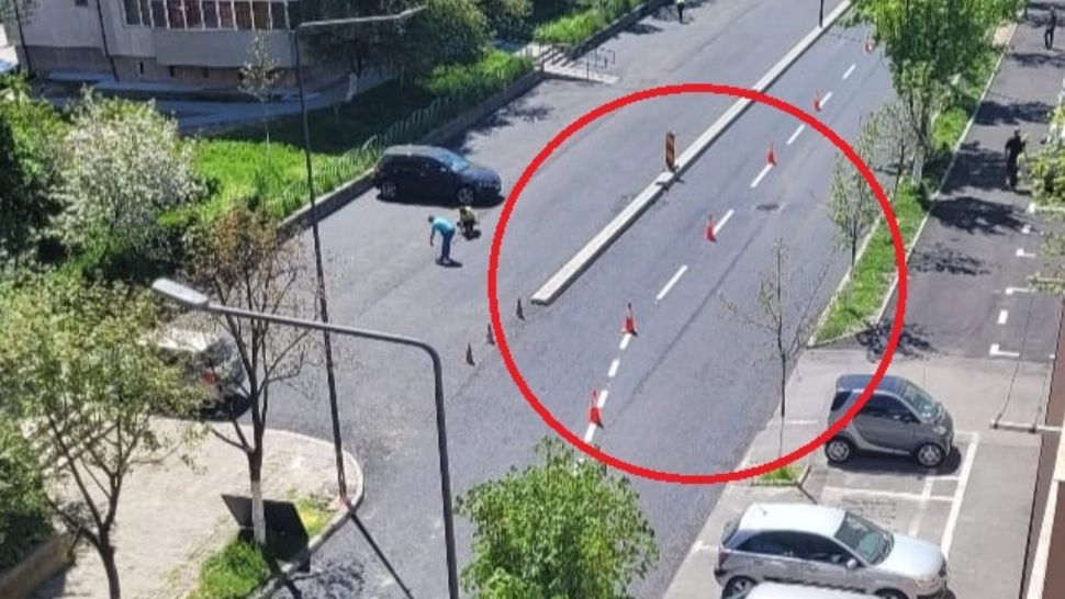 Val de ironii, după ce o stradă din Râmnicu Vâlcea a fost marcată strâmb
