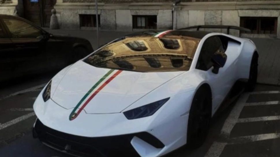 Nu în fiecare fac o astfel de "captură"! Bolid evaluat la 200.000 de euro, RIDCAT de Poliția clujeană. Unde era PARCAT