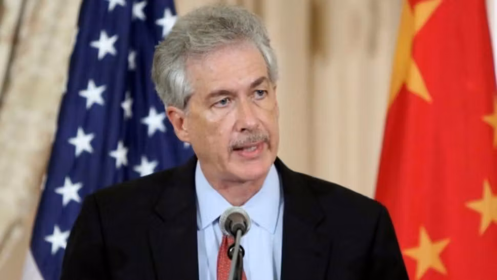 ALERTĂ la Washington: Directorul CIA a fost testat pozitiv la COVID-19 după ce s-a întâlnit cu președintele Joe Biden