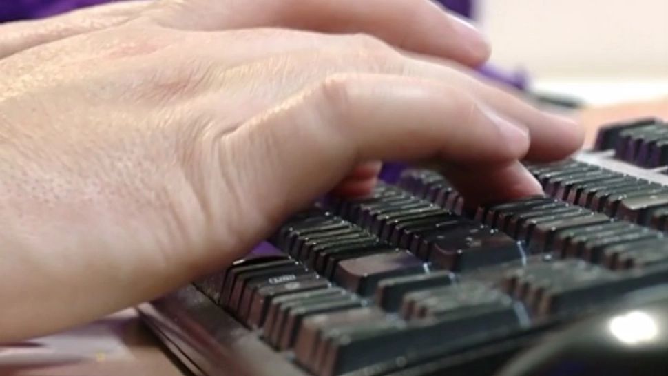 Culisele Statului Paralel | Acuzații: Accesul serviciilor la datele românilor. Controverse uriașe în jurul „Cloud-ului guvernamental”