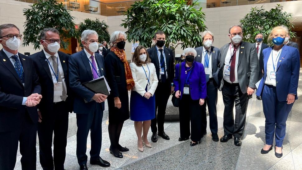 PROTEST la întâlnirea G20 de la Washington, față de participarea Rusiei: ministrul de finanțe canadian și alți oficiali au părăsit plenara