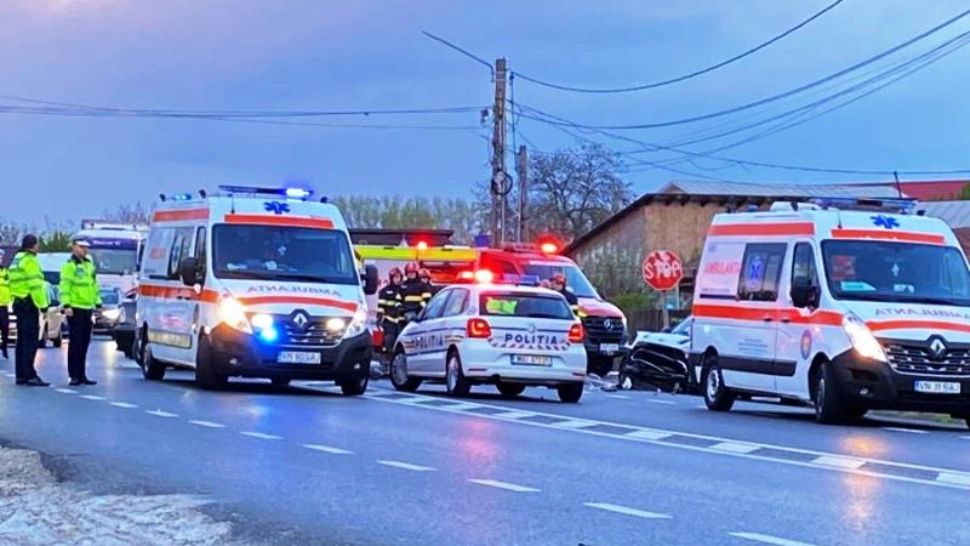 FOTO | Accident cumplit în Vrancea: 4 victime, dintre care una în comă