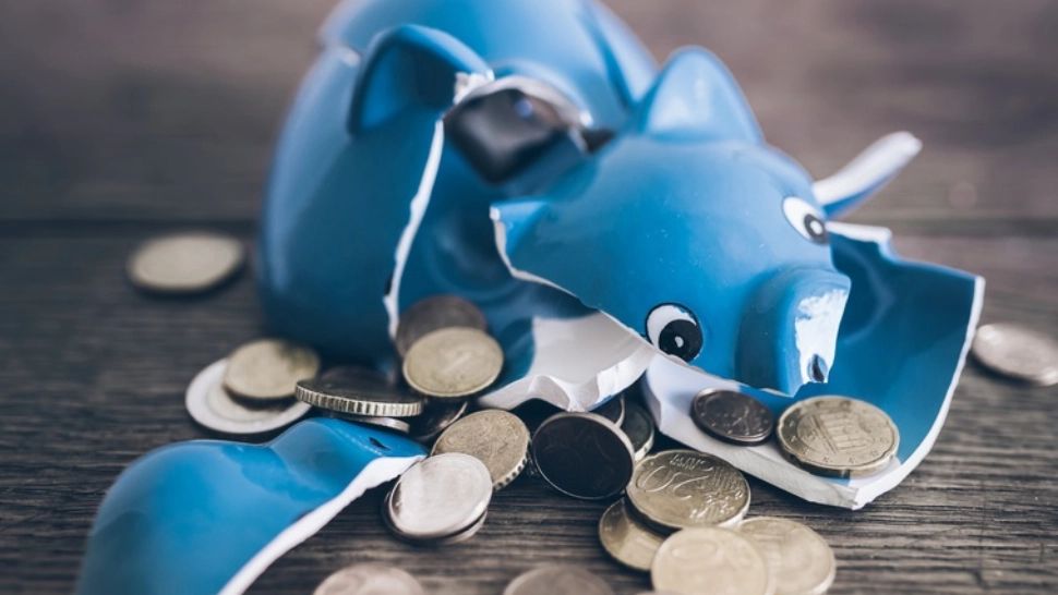 Top 3 zodii care vor cheltui excesiv de sărbători, pentru cadouri. Riscă să ajungă la „sapă de lemn”!