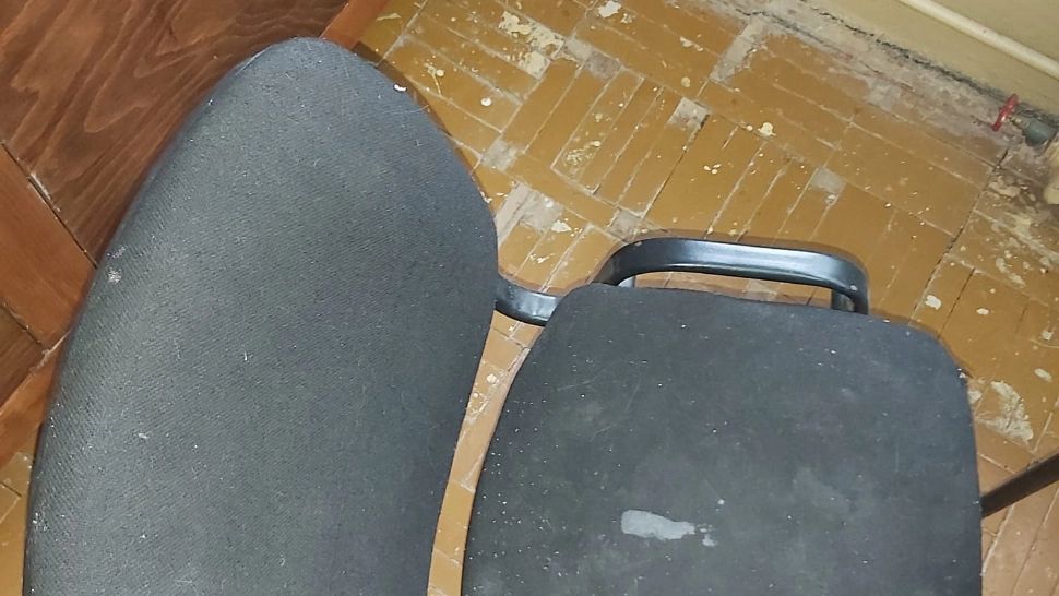 FOTO | Cum sunt cazați elevii olimpici, imagini revoltătoare: „Încerci să te abții din plâns, să cauți soluții”