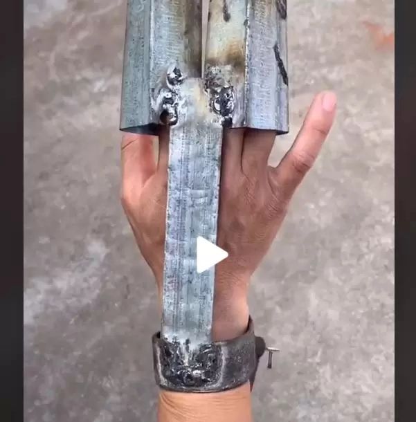 VIDEO – Cel mai ciudat dispozitiv care se pune pe degetele de la mâna – La ce folosește invenția inedită