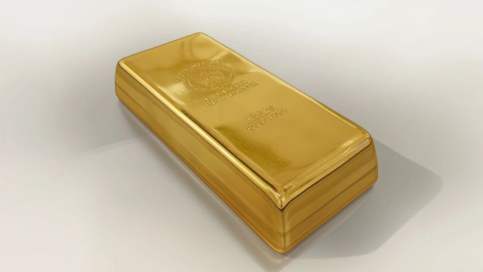 Medicii din Cluj-Napoca au scos din stomacul unui bărbat… un lingou care ar putea fi din aur. Poliția a deschis o anchetă