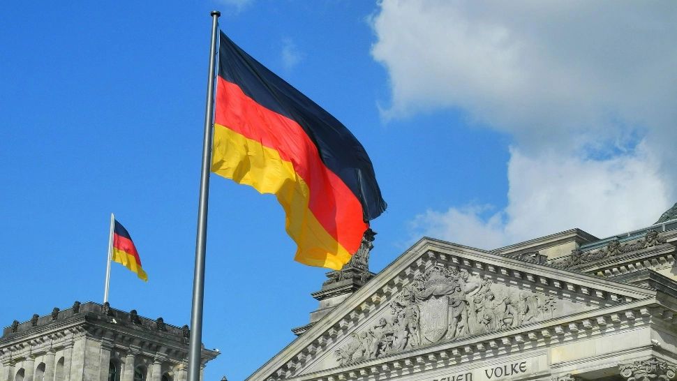 Germania achiziționează în premieră drone înarmate