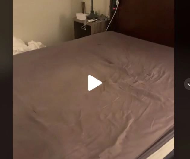 VIDEO – Metoda prin care poți să nu mai schimbi așternutul de pe pat timp de un an de zile – Experimentul unui internaut