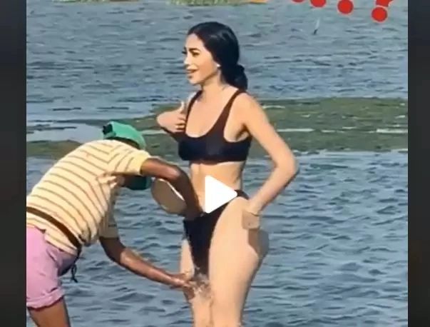 VIDEO – Ce servicii ciudate oferă turiștilor unii localnici din Columbia – O femeie a rămas uluită - Totul a fost filmat