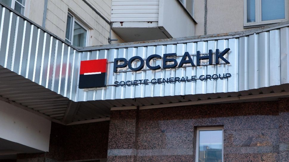 Una dintre cele mai mari bănci franceze părăsește din Rusia și își vinde participațiile la Rosbank