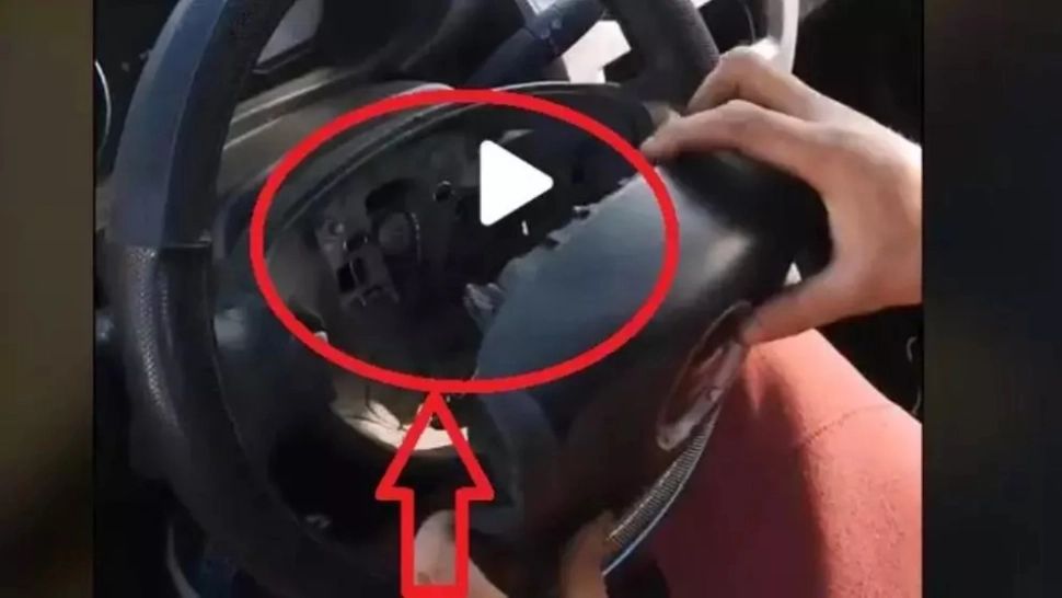 VIDEO – Ce a găsit mecanicul în volanul unui taximetrist – S-a apucat să-i repare mașina și a făcut descoperirea revoltătoare