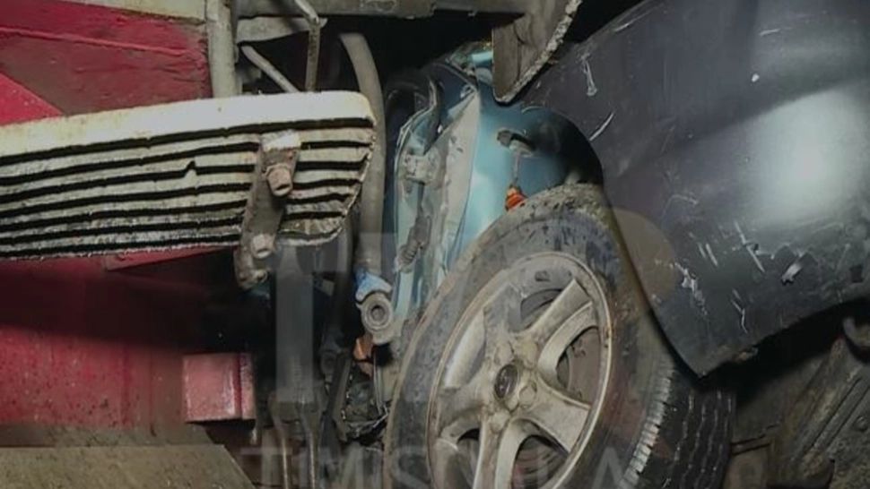 Accident CUMPLIT în Satu Mare! Un tânăr de 19 ani a murit după ce maşina sa a fost lovită de tren