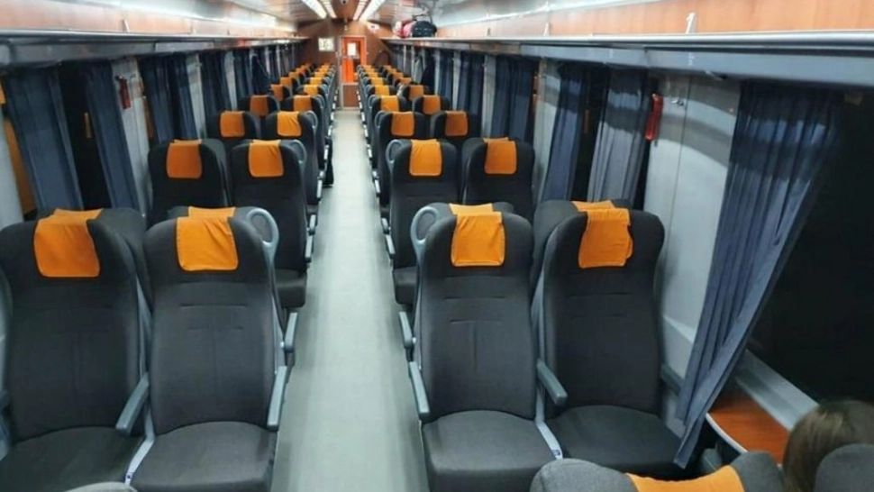 Licitația pentru achiziționarea a 62 de trenuri electrice de scurt parcurs a fost deblocată! Ce RUTE vor deservi - FOTO