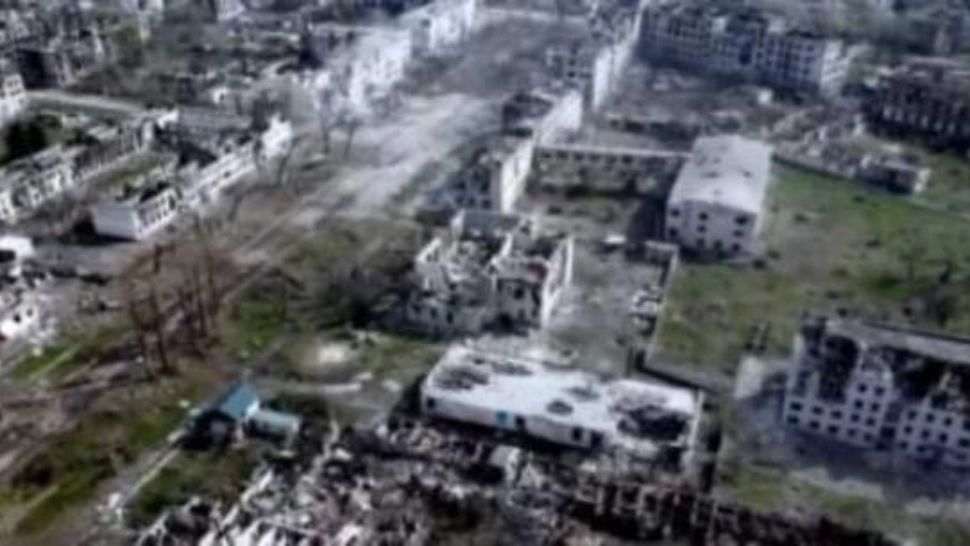 Orașul Rubizhne din estul Ucrainei, ruinat, arată ca Mariupol, după un intens bombardament rusesc - IMAGINILE dezastrului