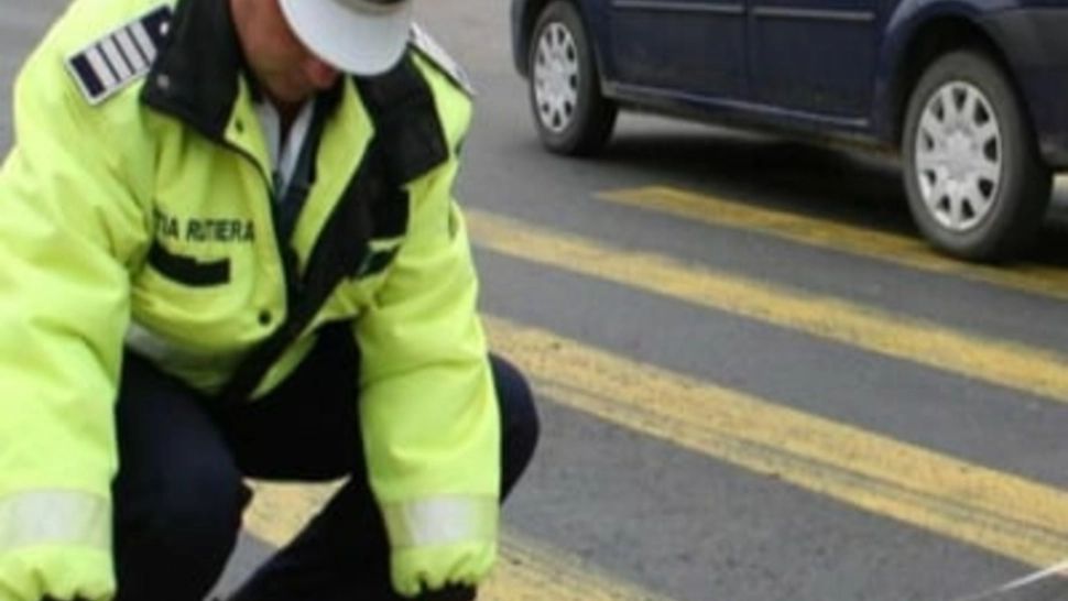 Minoră pe skateboard lovită de un şofer beat: copila a ajuns la spital. Poliția a întocmit dosar penal