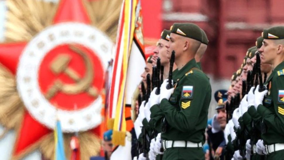 Kremlinul spune că nu există planuri pentru impunerea legii marțiale în Rusia