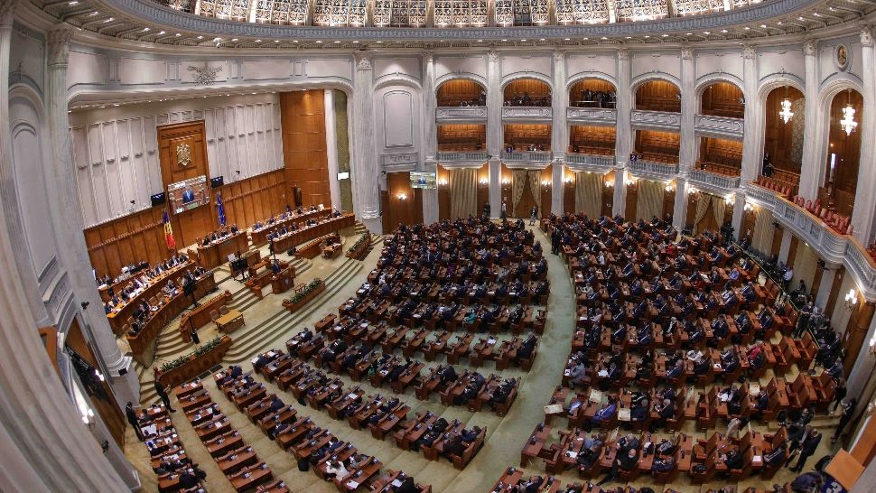 Moțiunea simplă împotriva Oanei Țoiu a fost respinsă, în absența ministrului de Externe