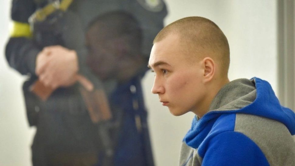Primul soldat rus judecat pentru crime de război în Ucraina, CONDAMNAT PE VIAȚĂ - Tânărul de 21 de ani: „Îmi recunosc vina”