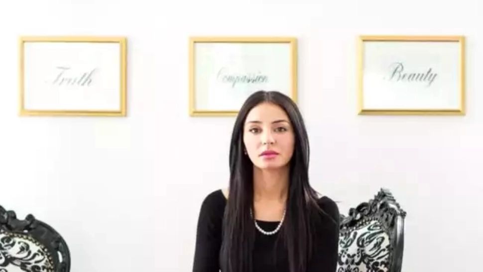 Iubita fostului șef al Serviciului Secret al MAI - Vanessa Youness a fost CONDAMNATĂ - Acuzații de trafic de influență