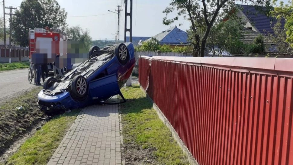Accident ÎNGROZITOR în Botoșani: 4 persoane, rănite