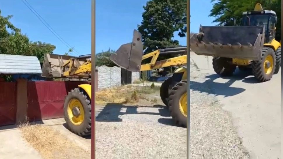 Gunoiul de pe stradă, returnat de primar unui localnic cu excavatorul