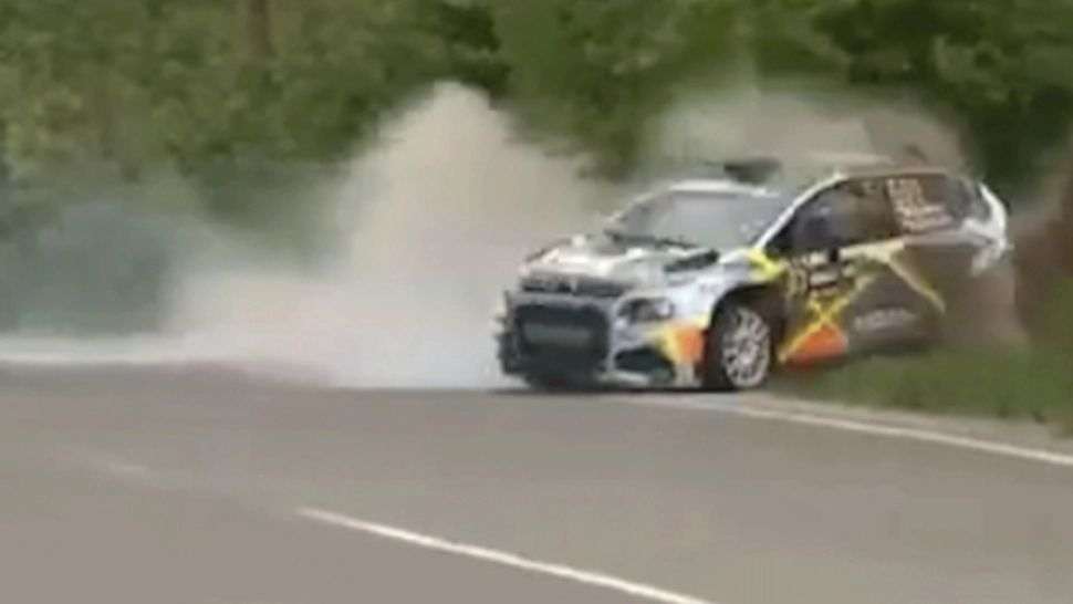 Accident spectaculos la raliul Argeșului - VIDEO