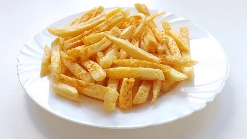 Secretul celor mai gustoși cartofi prăjiți. Este nevoie de un singur ingredient care se folosește la cozonaci