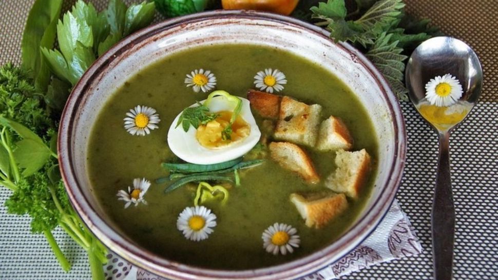 Ciorbă de urzici - cea mai delicioasă rețetă. Un singur ingredient face diferența