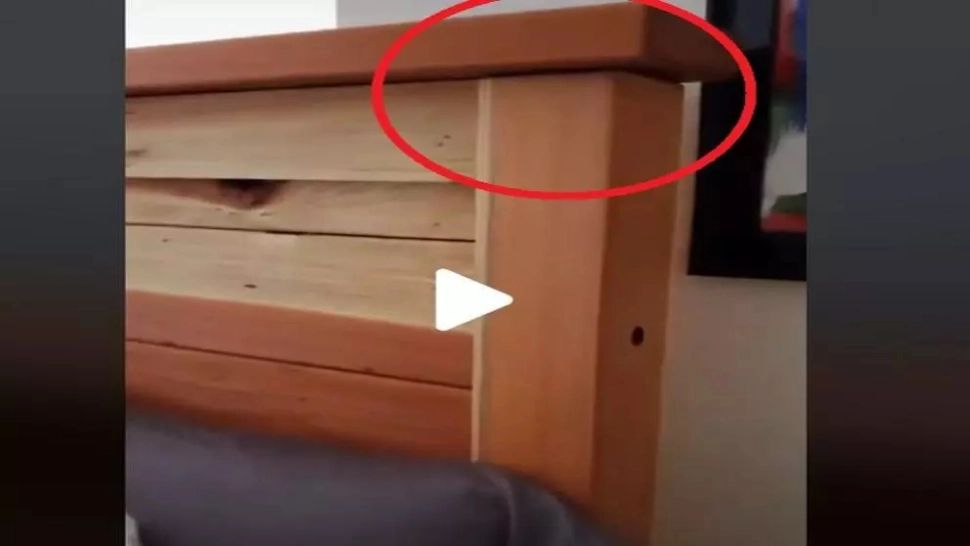 VIDEO – Ce au găsit părinții în capul patului din camera fiicei lor – Au crezut că leșină când și-au dat seama la ce folosesc