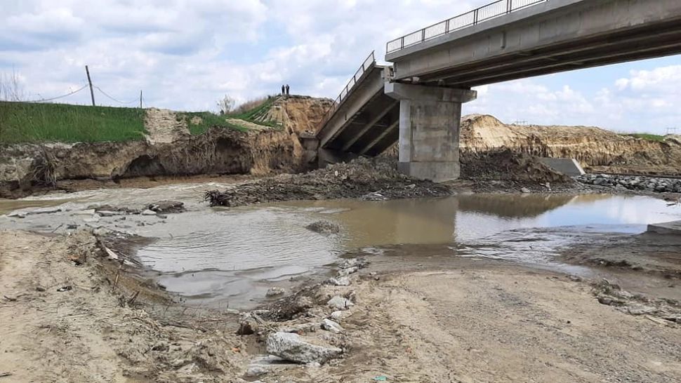 Președintele CJ Vrancea, despre prăbușirea podului de la Vadu Roșca: "Cine a greșit, va plăti!"