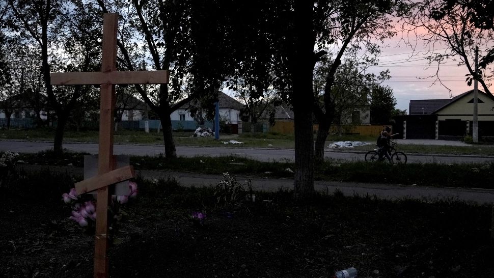 Prețul scump al războiului. Peste 800 de rapoarte de crime de război în Mariupol