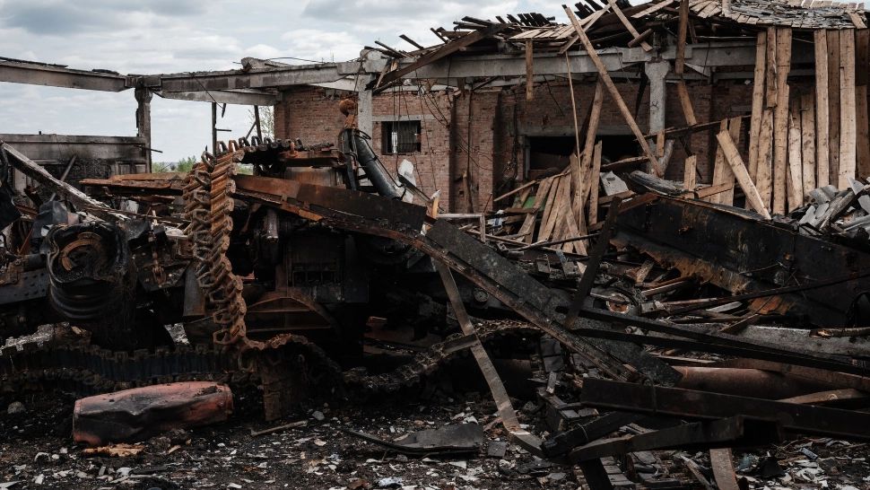 Război Ucraina, ziua 77 - Negocieri pentru eliberarea celor din Azovstal. Primul militar rus acuzat de crime de război, judecat în Ucraina - LIVE TEXT