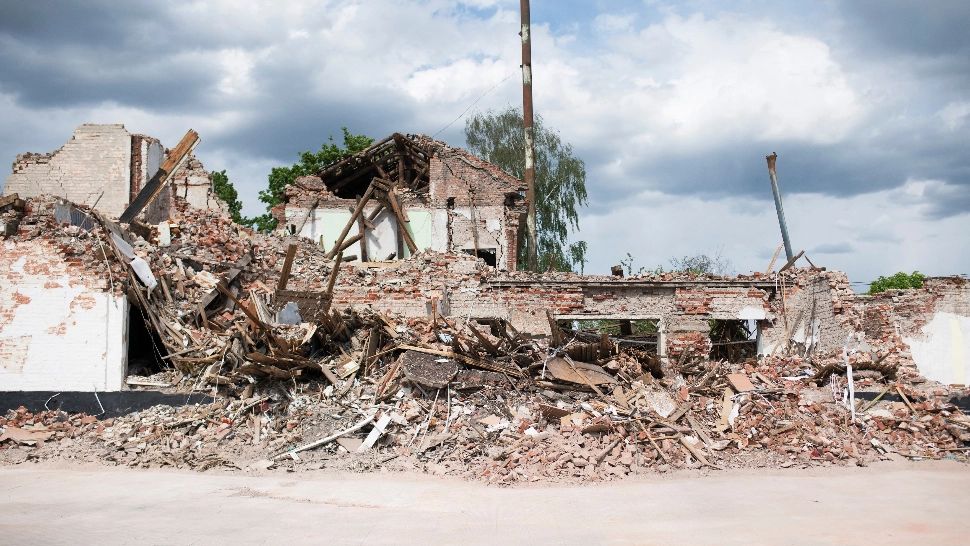 7 morți în urma unor noi bombardamente rusești asupra orașului Harkov: 17 răniți, printre care și un copil de 9 ani