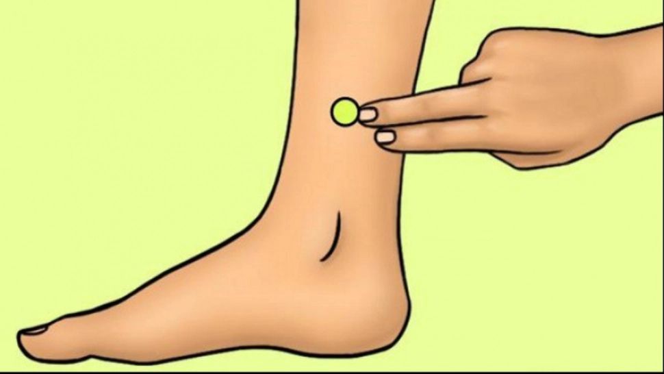 Ce se întâmplă dacă apeși acest punct de pe picior câteva secunde pe zi