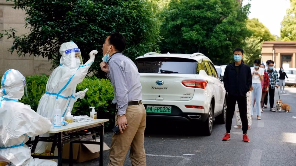 Tensiune în China. Zero Covid în Shanghai, dar carantina continuă. 25 de milioane de oameni, blocați în case