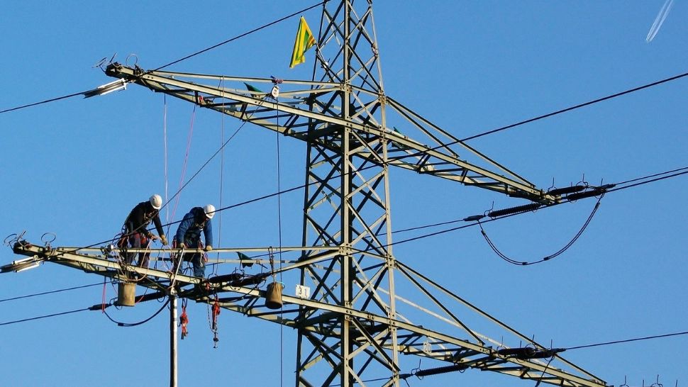 Spania dă o nouă lecție României - Au aprobat încă nouă miliarde de euro pentru sprijinirea celor afectați de prețul ridicat al energiei