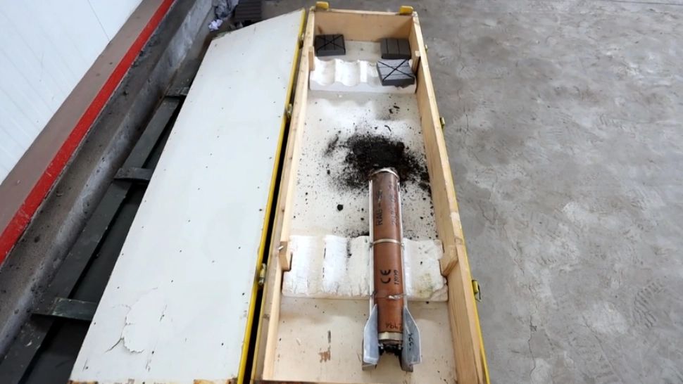 Rachetă antigrindină, căzută în curtea unui vrâncean: este al treilea caz din județ. Ce spun autoritățile