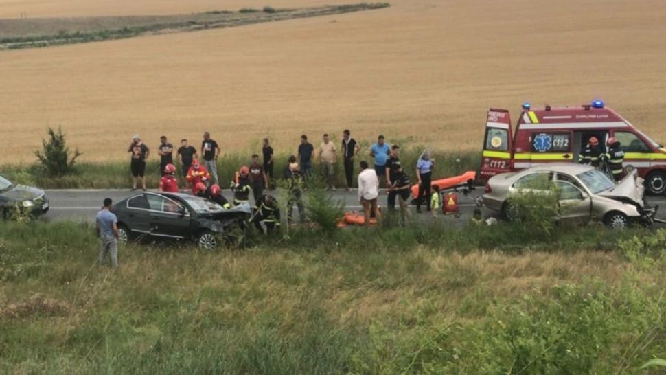 Accident cu 6 victime, la Constanța: un copil și un adult, în comă. Alți 2 minori, transportați la spital 