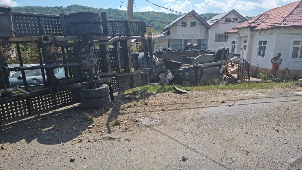 Accident cumplit, pe Dealu Negru - o persoană a murit și alte 3 grav rănite - FOTO