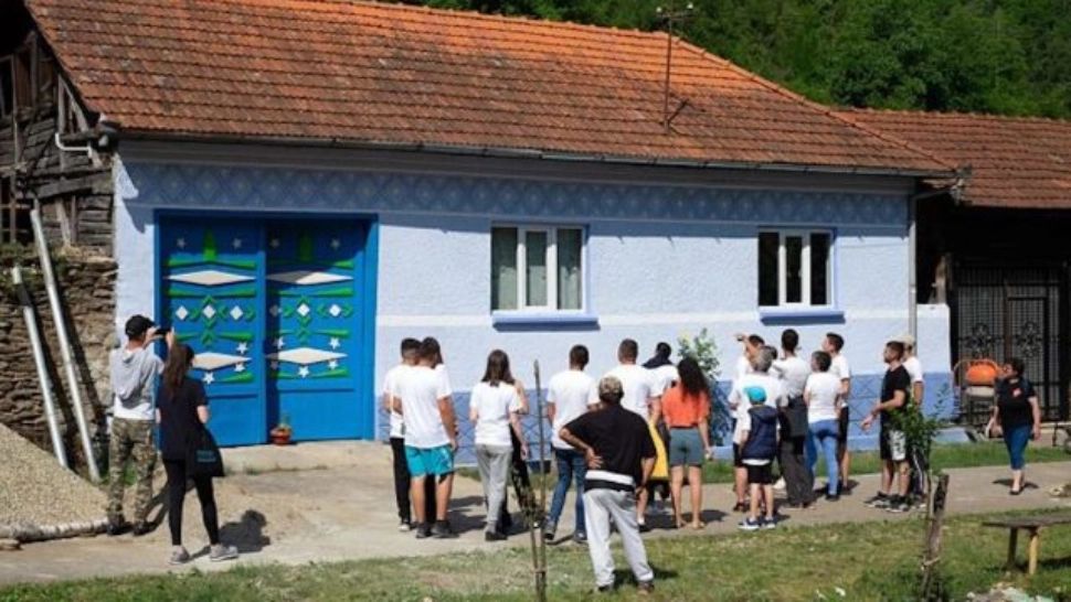 Faţadele a zeci de clădiri istorice din Banat, refăcute de voluntari în doar 3 zile - FOTO