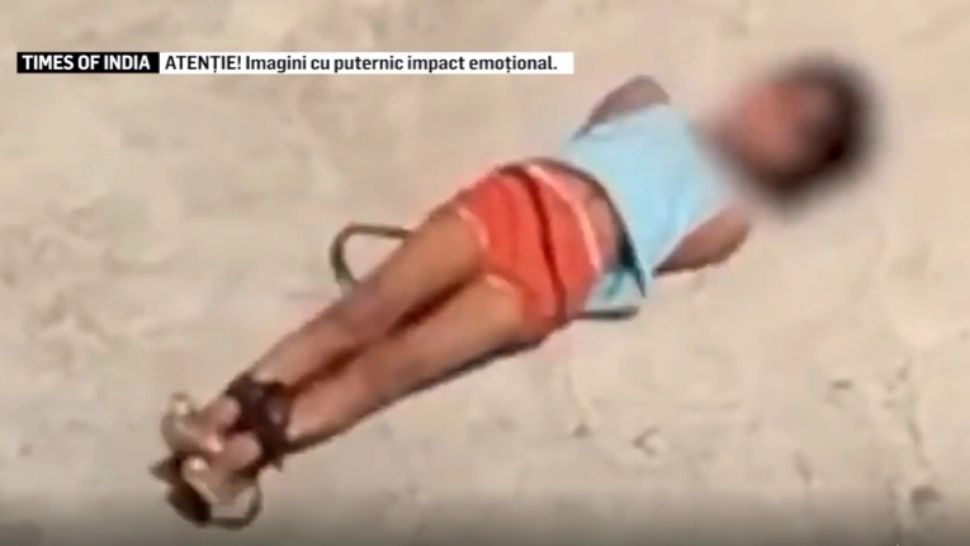 Pedeapsă inumană pentru o fetiţă: a fost legată de mamă şi lăsată în soare, la 45 de grade, că nu şi-a făcut temele