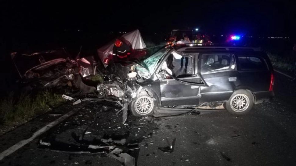 Inconștiență fără margini - Doi tineri beți și drogați au făcut accident și apoi s-au filmat, amuzați, pentru a posta imaginile pe rețelele de socialziare