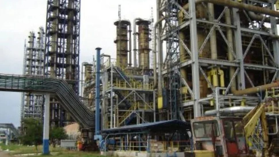 Combinatul de apă grea din Mehedinți, pregătit să fie puterea energetică a Europei, zace în ruine - Ce s-a întâmplat după faliment