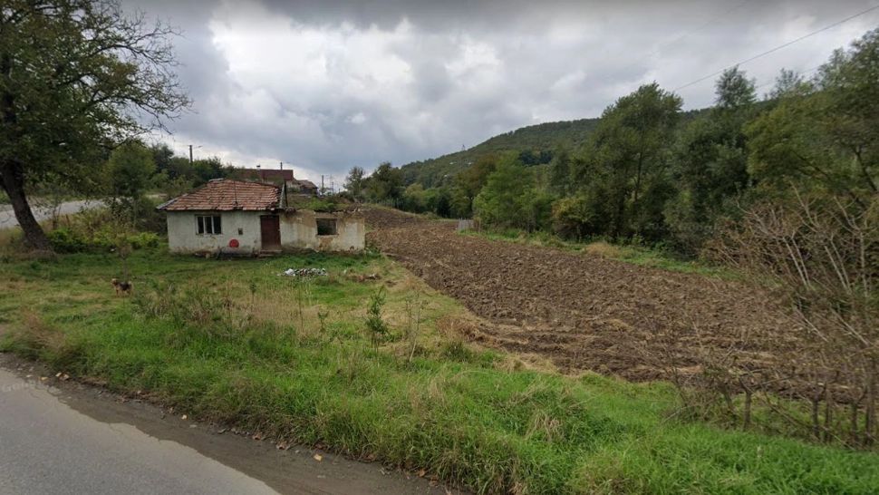 Orașul din România unde o casă cu 4.000 de metri pătrați costă sub 2.000 de euro