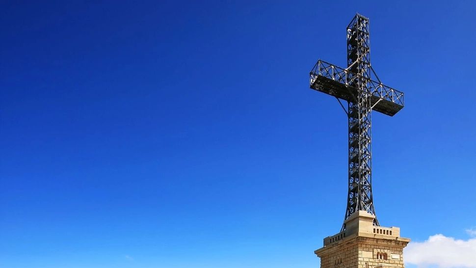 Premierul Nicolae Ciucă, mesaj de Ziua Eroilor:  România își împletește simbolic ființa creștină și cea istorică