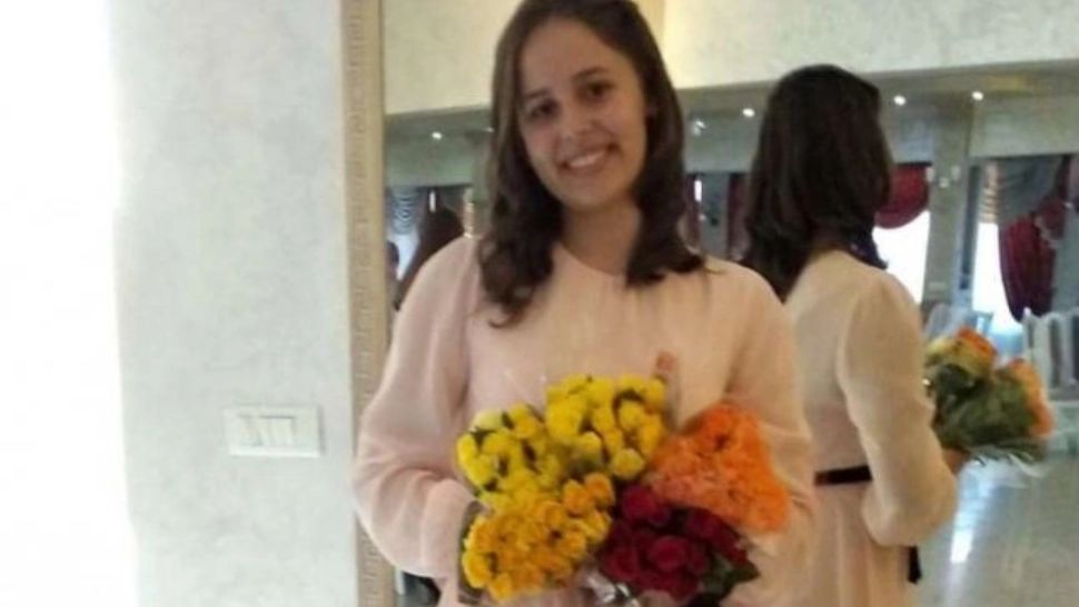 Eleva "de la ţară" care a luat 10 la Evaluarea Naţională învăţând de pe telefonul bunicii