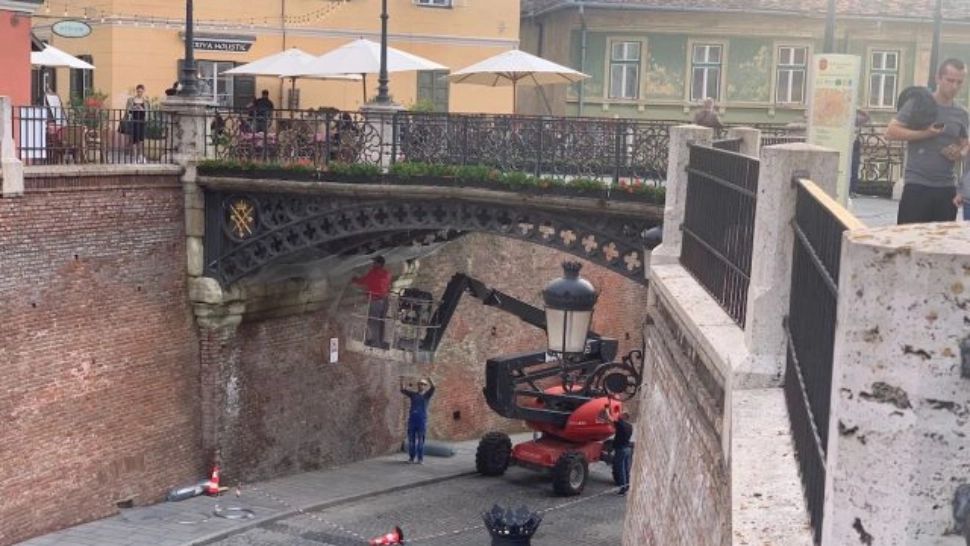 Podul Minciunilor din Sibiu începe să se prăbușească. Reacția autorităților