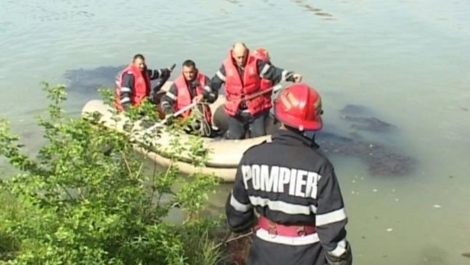 Alertă în Delta Dunării! Două persoane s-au răsturnat cu barca pe Lacul Isac - Intervenție de urgență