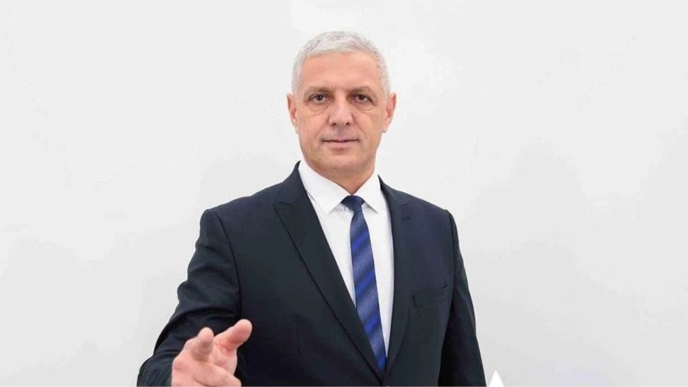 Primarul acuzat că voia sex cu nepoata susține că e victima unei înscenări